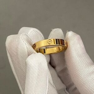 Size 8 Gold Screw 4mm Width Unisex Ring